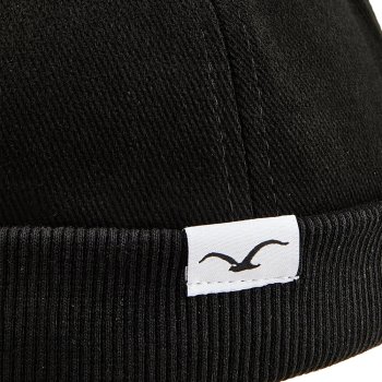 Cleptomanicx Brimless black Cap