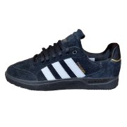 Adidas Tyshawn Low black/white/gold Schuhe